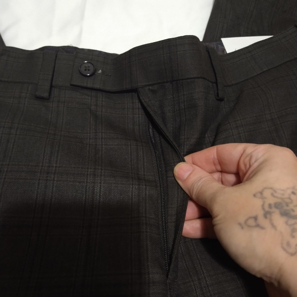 Ralph Lauren Norton Brown Plaid Ultraflex Slacks - Picture 11 of 16